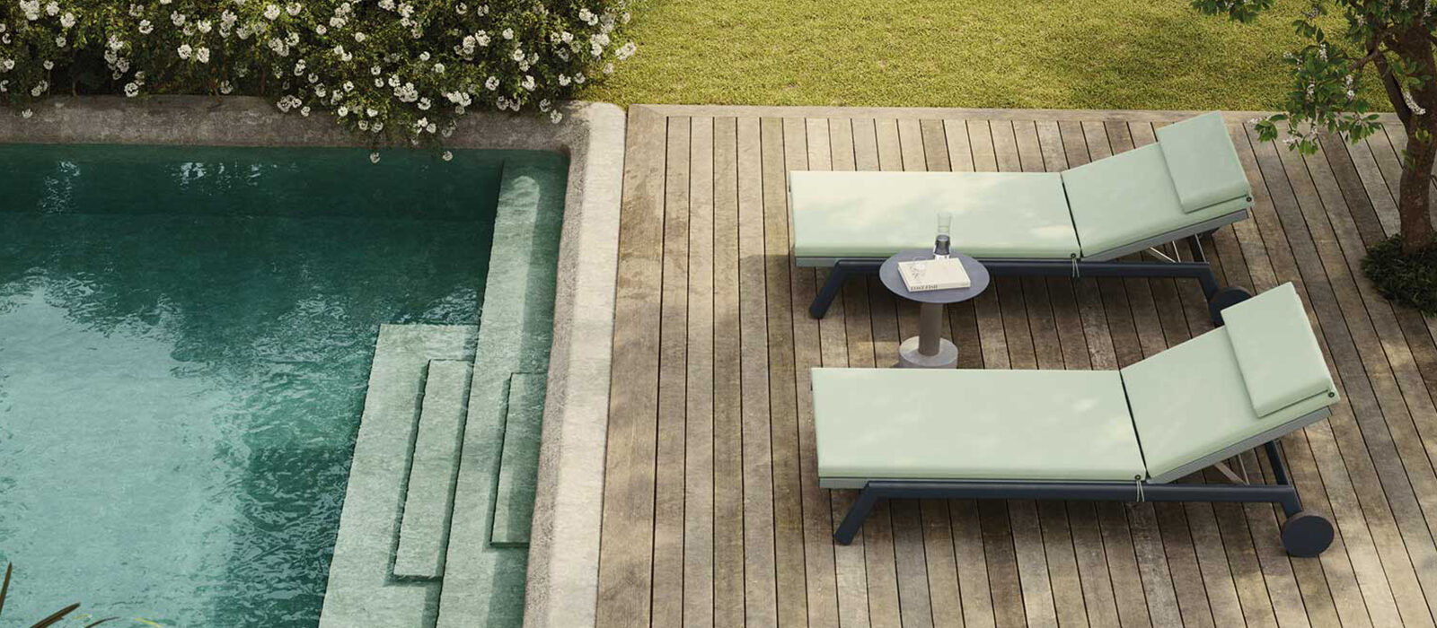 Outdoor | Day Beds / Deckchairs