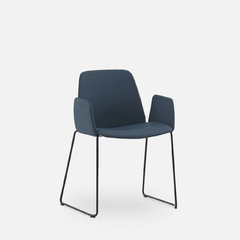 Unnia Tapiz Sled Chair - Soft Arms