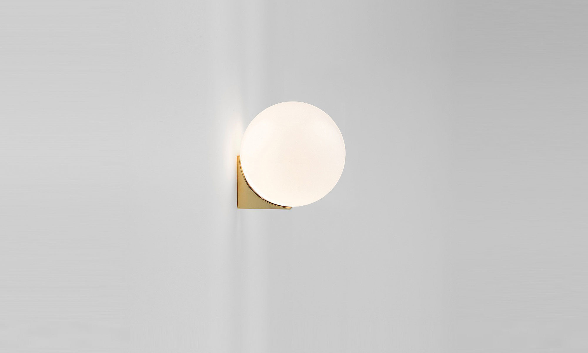 Brass Architectural SS150 Wall Lamp