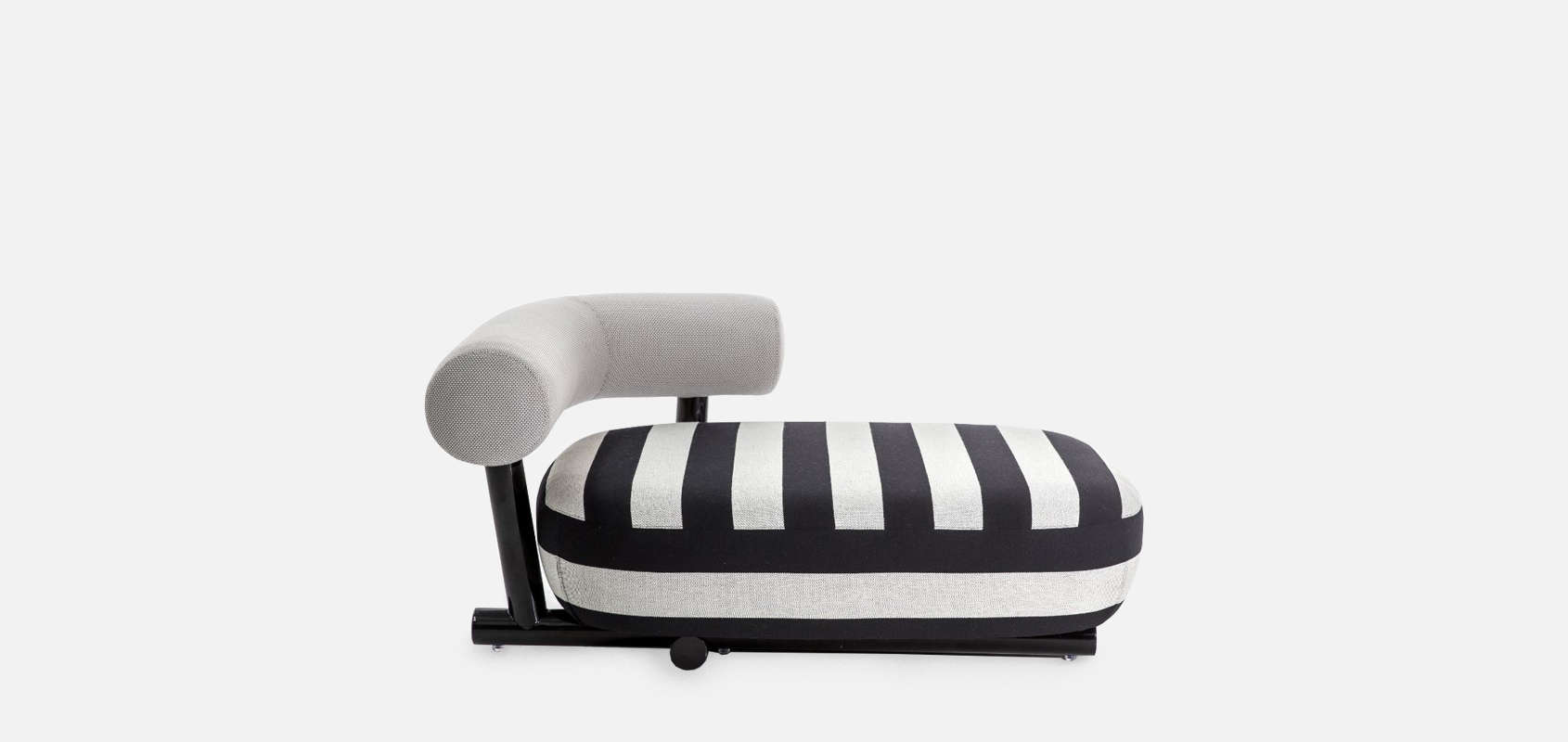Pipe Chaise Lounge