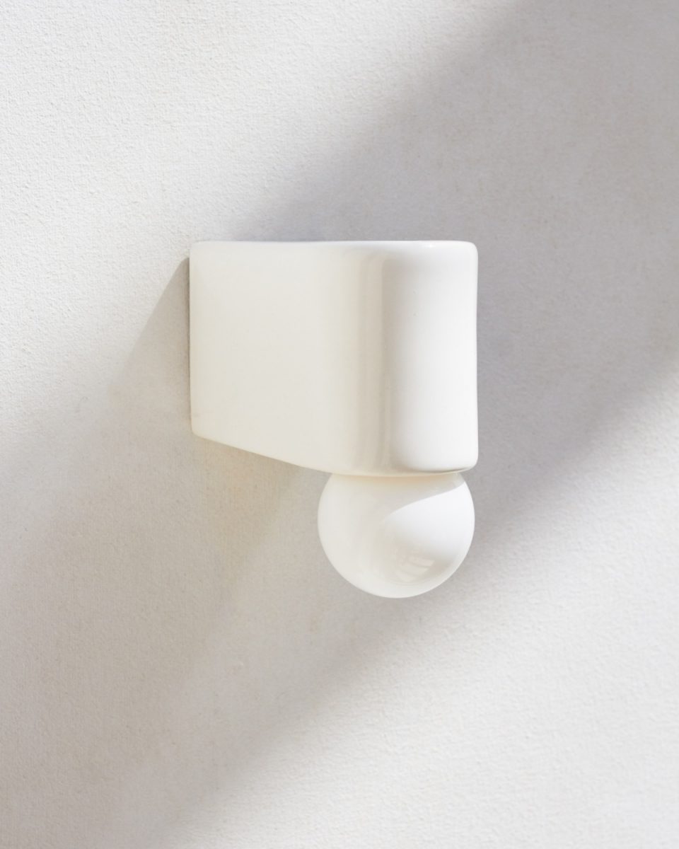 White Porcelain D2 Wall Lamp