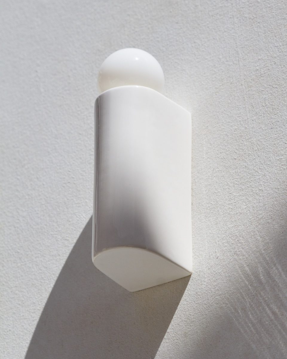 White Porcelain D3 Wall Lamp