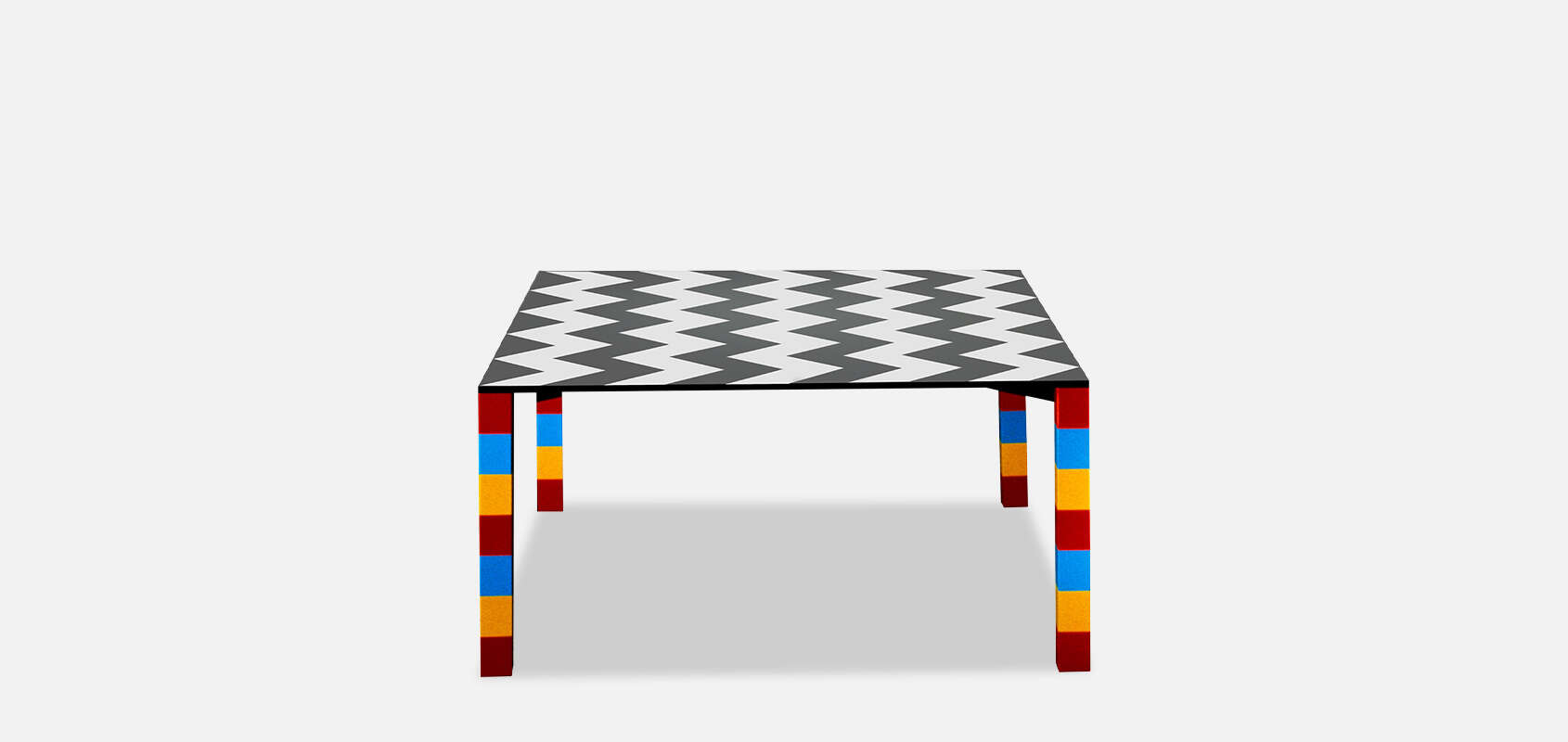 Pierre Table