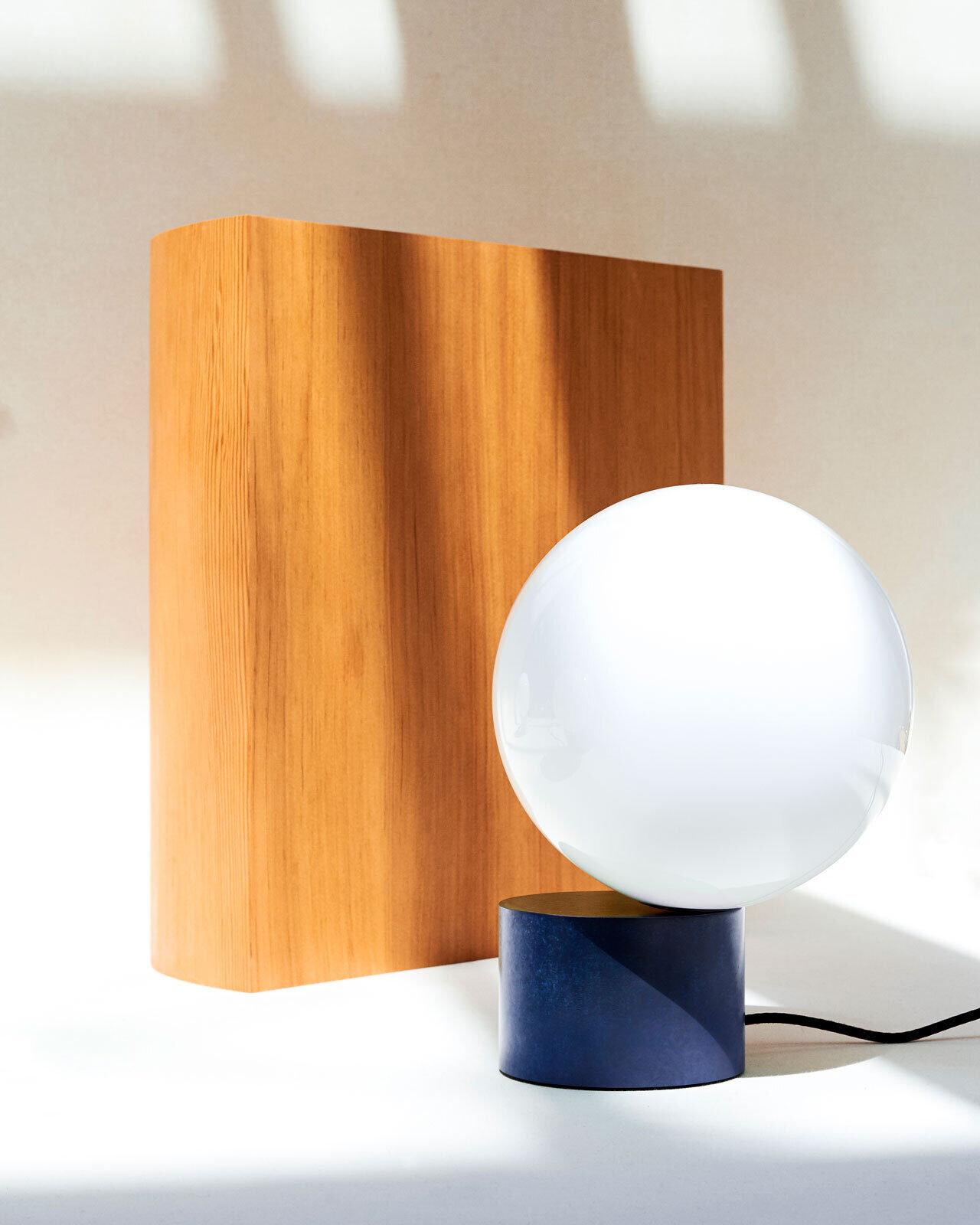 Tip of the Tongue Table Lamp - Limited Edition